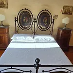 Pinelli 23 Apartamento