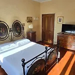 Pinelli 23 Apartamento